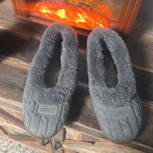 Adorable Uggs size 8 worn maybe a handful of times